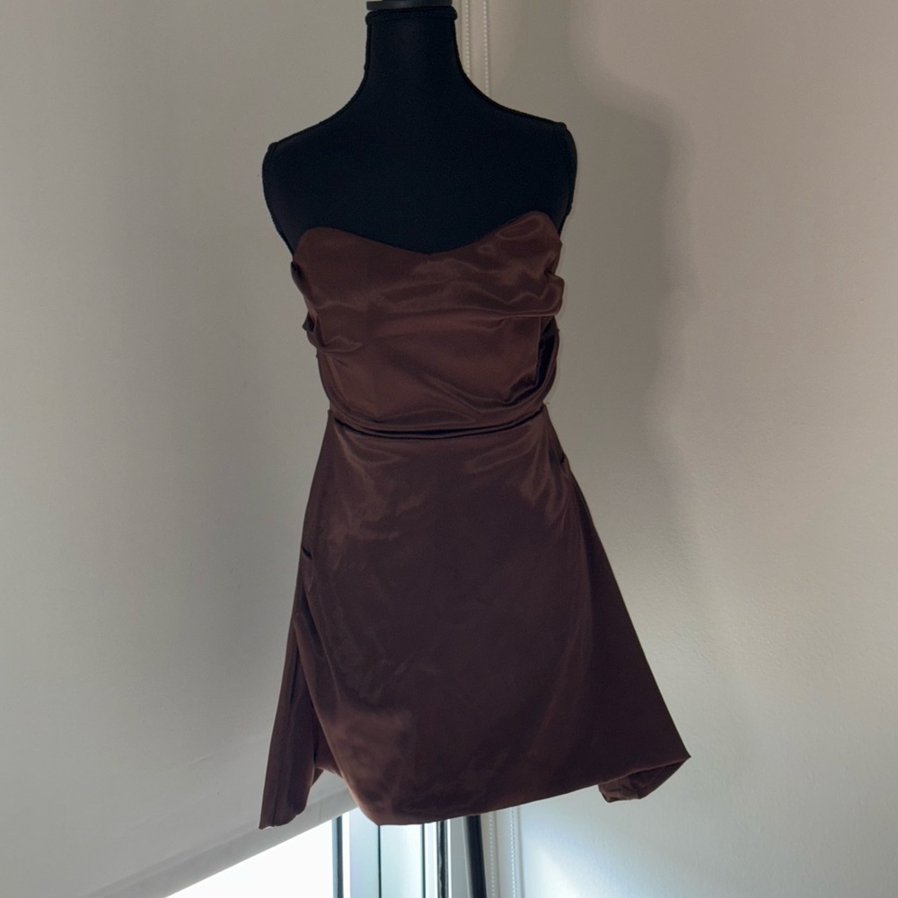 Elegant Brown Strapless Dress